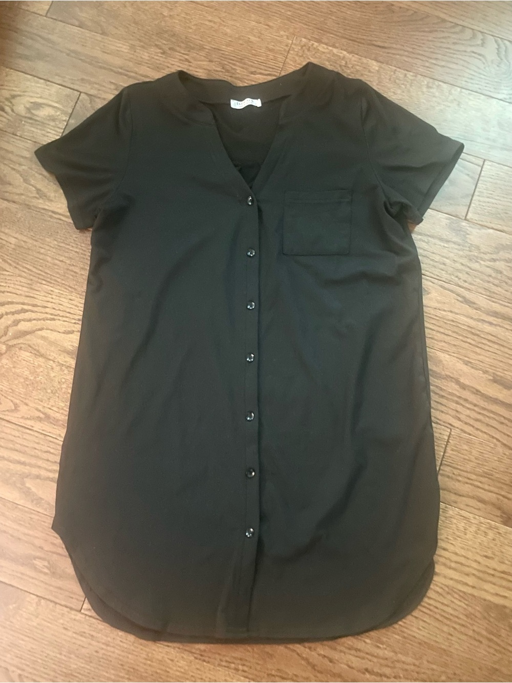 Black Short-Sleeve Button-Front Nightshirt